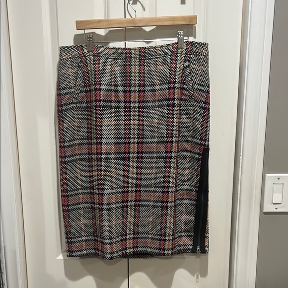 Halogen Multicolor Plaid Pencil Skirt - Picture 2 of 10